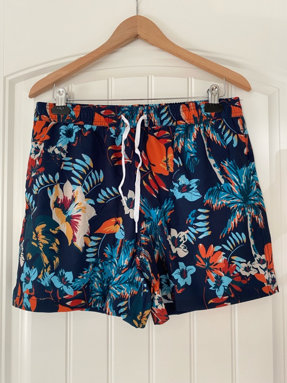 Men's Maamgic Navy Tropical Floral Swim Trunks Size Medium